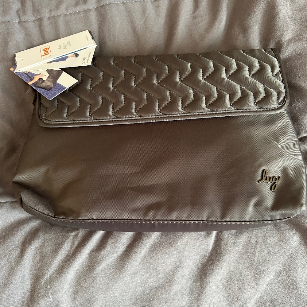 Soar Lug Bag